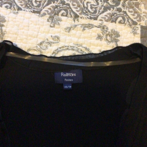 Black cardigan, 3/4 sleeve, cute ruffle detail, xs - Picture 3 of 3